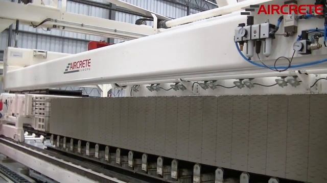 Lightweight aerated concrete wall panels