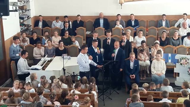 Подарил мне новые одежды Иисус,в них неба красота смотреть онлайн