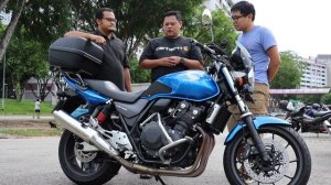 Vlog#209 Honda CB400 Super Four Motorcycle Review Singapore