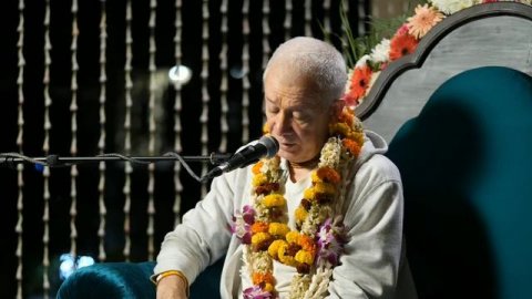 16.02.2023 Чайтанья-Чаритамрита, Ади-лила 1.47. Е.М. Чайтанья Чандра Чаран прабху. Маяпур, Индия