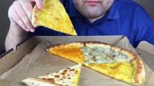 ASMR PIZZA 4 CHEESE (Mozzarella, Cheddar, Gouda and Roquefort) Eating Sounds *NO TALKING*