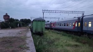 Электровоз ЭП1М-624 с пассажирским поездом «Эльбрус» №61 Нальчик-Москва