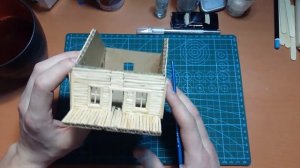 Диорама Зловещие мертвецы. Как сделать дом для диорамы. Стены дома из спичек