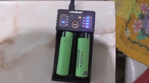 обзор зарядка на 2 аккумулятора 18650 LiitoKala lii 202 за 400 рублей с gearbest 18350 26650