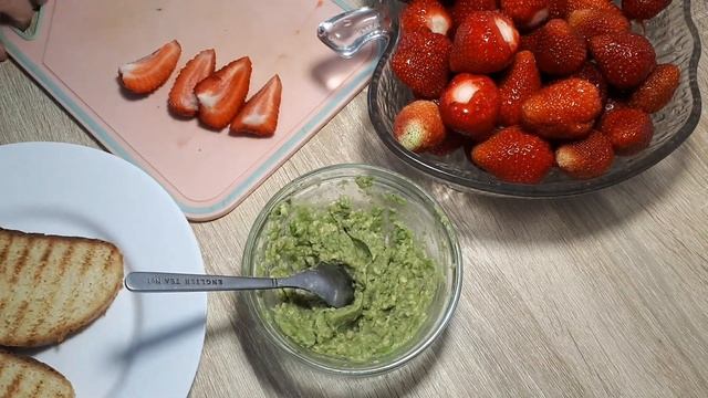 ТОСТЫ С КЛУБНИКОЙ РЕЦЕПТ ИНТЕРНЕТА смотреть онлайн