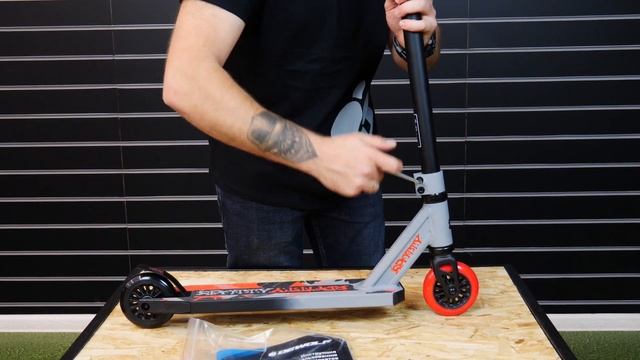 Самокат трюковый Dewolf Spotty (red) смотреть онлайн