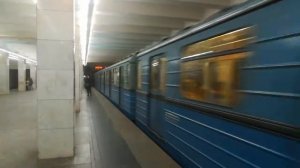Ёж3 на станции метро Планерная