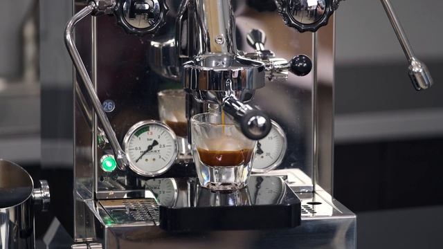 Eureka Atom Pro vs. Eureka Atom 75  Crew Comparison