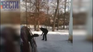 Подборка падений людей на льду