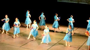 Танец с дивными птицами из балета "Баядерка" (La Bayadere)