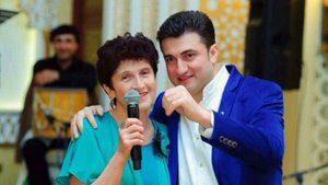 Арсен Шахунц- Мама с днём рождения (Доля)