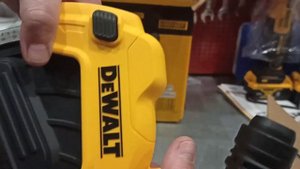 Кожух для штробления Dewalt DWE 46225 для диска 125 мм.