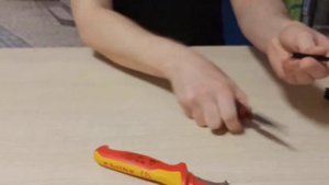 KNIPEX 98 55 Как правильно пользоваться ножом "пяткой"