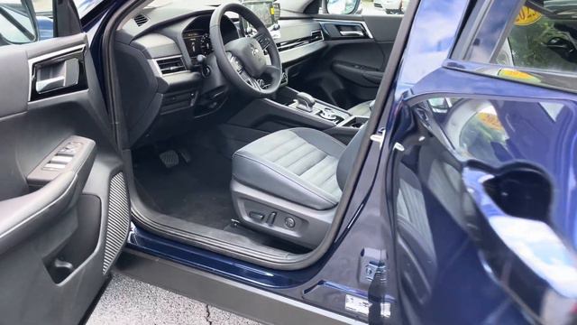 Blue 2023 MITSUBISHI OUTLANDER SE 2.5 2WD смотреть онлайн