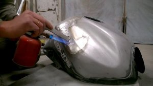 Kawasaki. Рихтовка и лужение оловом бензобака