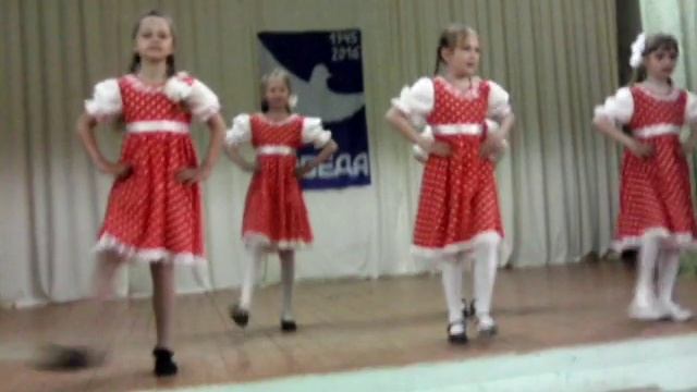 на празднике в сельском клубе смотреть онлайн