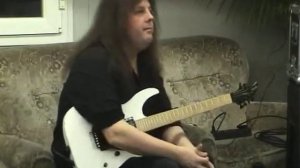 Michael Romeo shows solo trick and warm ups