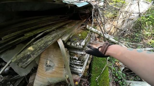 ABANDONED Mobile Home GRAVEYARD - Where Did the People Go??? смотреть онлайн