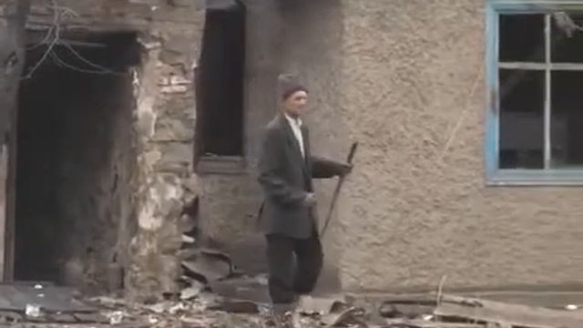 21 августа 2017 года, в поселке Краснодарский в результате пожара сгорели жилые дома и школа. смотреть онлайн