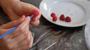 Малина из холодного фарфора полимерной глины, очень простой МК