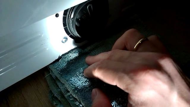 Очистить фильтр в стиральной машине Ariston HotPoint
