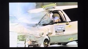 1994-1997 Toyota Previa Crash Test Frontal Offset IIHS