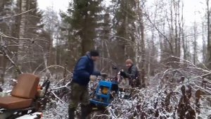 Два самодельных мини трактора на бездорожье(1часть)