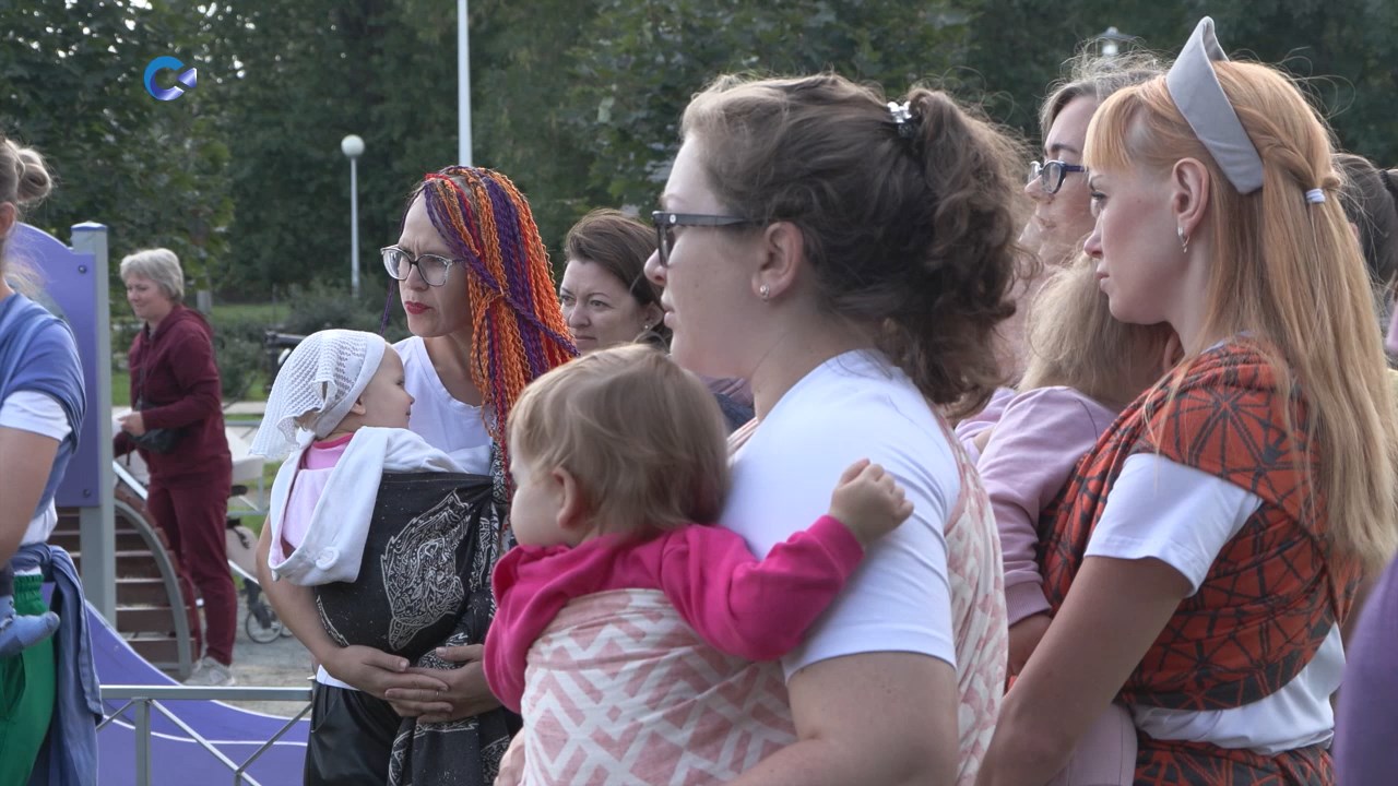 Впервые в Петрозаводске состоялся всероссийский конкурс «Слингомама России»