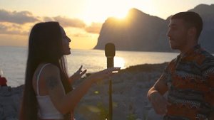 A Un Passo Dalla Luna in SICILIANO (Rocco Hunt, Ana Mena)