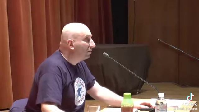 Норма для женщины 21000 слов!)))