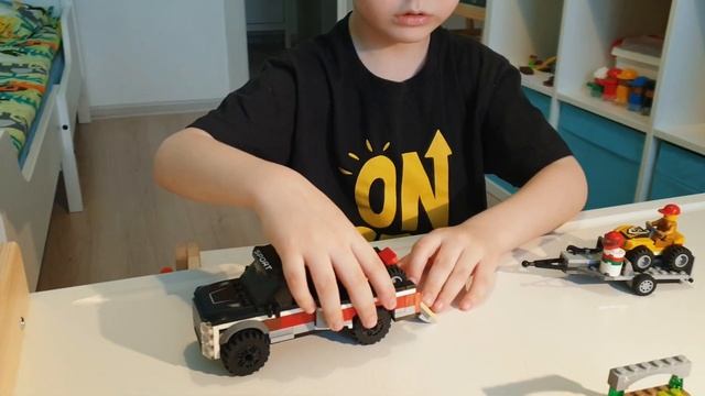 Обзор самоделок и игрушек из Лего смотреть онлайн