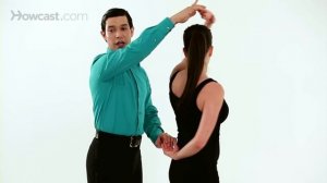 How to Do the Colocho | Merengue Dance