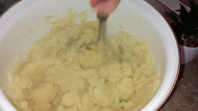 Запеканка-картофельная с фаршем. Просто пальчики оближешь ?