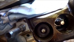 Замена маслосъёмных сальников на Ауди100С4 ,Quattro 2 8, ААН, без снятия ГБЦ.