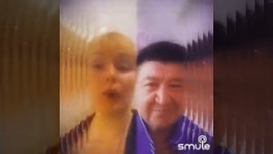 А я играю на гармошке