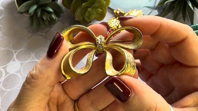 НАШЛА И ГЛАЗАМ НЕ ПОВЕРИЛА! НЕВЕРОЯТНАЯ КРАСОТА! ВИНТАЖНАЯ БИЖУТЕРИЯ, УКРАШЕНИЯ, ОБЗОР ПОКУПОК смотреть онлайн