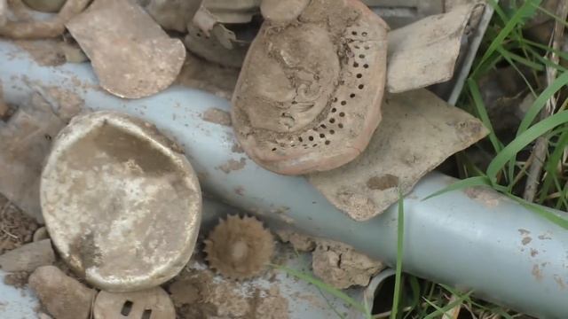 Трактор распахал деревню, собираю Царские монеты! Потерянные находки с металлоискателем! Коп 2023 смотреть онлайн