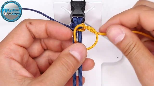 Learn How to Make a Paracord Bracelet Beautiful Elegant Thin Paracord Solomon Cobra Modified Knot смотреть онлайн