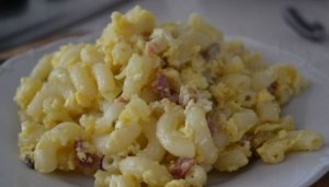 макароны с колбасой