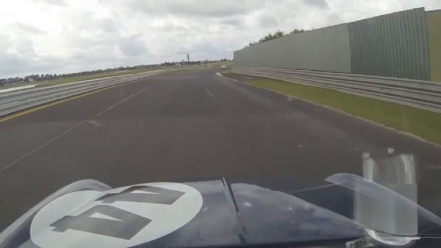 Historic Racing TV - Mini Cooper S - Len Read