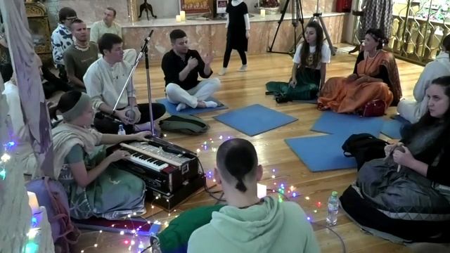 Воскресная программа - 2022.10.30 - Киртан-мела смотреть онлайн