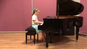 М.Маре. Романс. Играет Соня Лощицкий , 9 лет.
