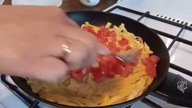 Пицца на сковороде из лаваша! Простой рецепт. Быстро,вкусно, легко!  ?