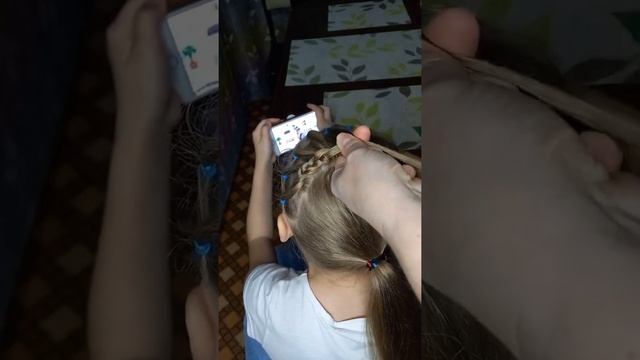 ?Красивые и интересные прически к праздникам?#прическинадлинныеволосы #причёскидлядевочек