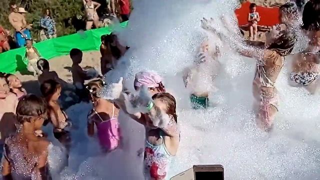 Пенная вечеринка в Учкуевке. часть2 смотреть онлайн