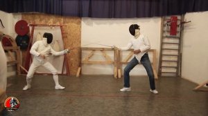 Спортивное фехтование на рапирах, шпагах и саблях: показательные поединки с комментариями