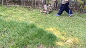 Самодельная газонокосилка из кравчучки / homemade lawnmower