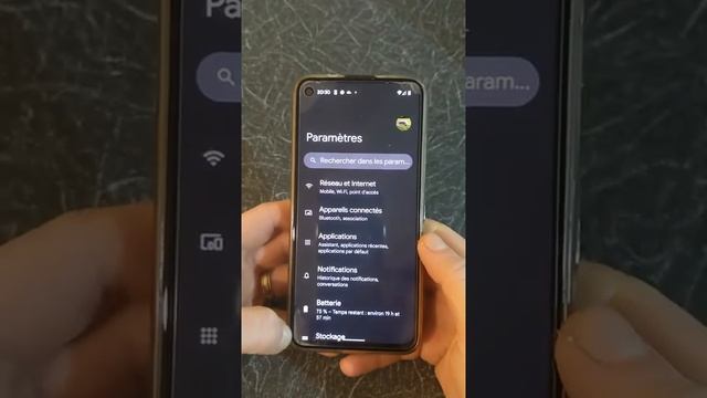 Le mode une main sur Android 12 et comment l'activer ou le désactiver смотреть онлайн