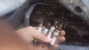 Toyota Previa.Замена свечей и проводов