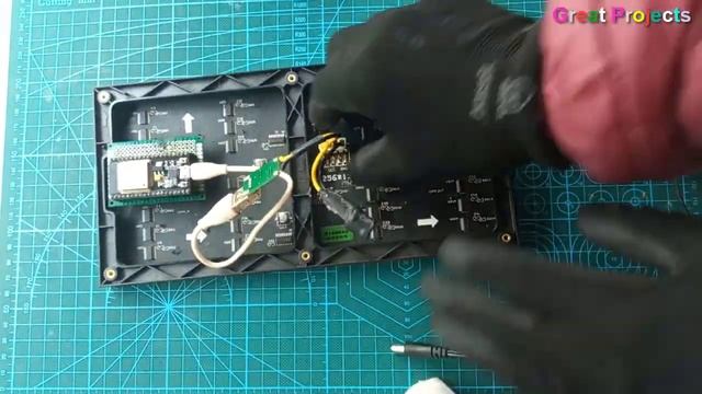 64x32 RGB Led Matrix Clock Scrolling Text With ESP32